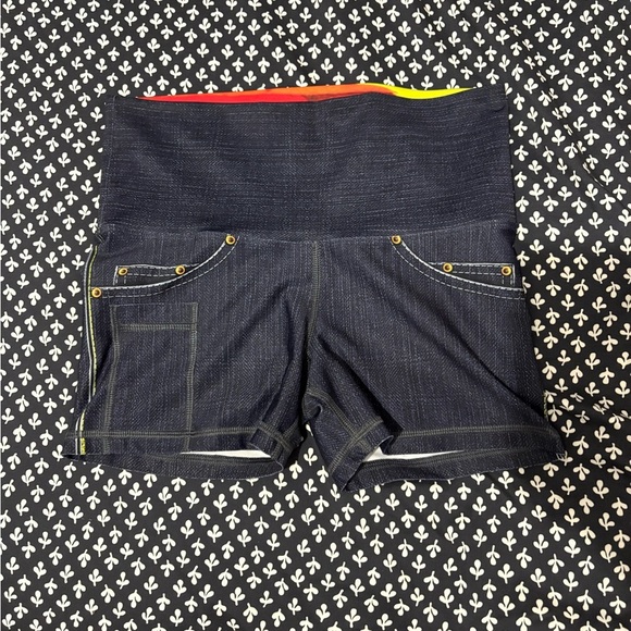 InKnBurn Black Denim Women's Shorts - Picture 1 of 5